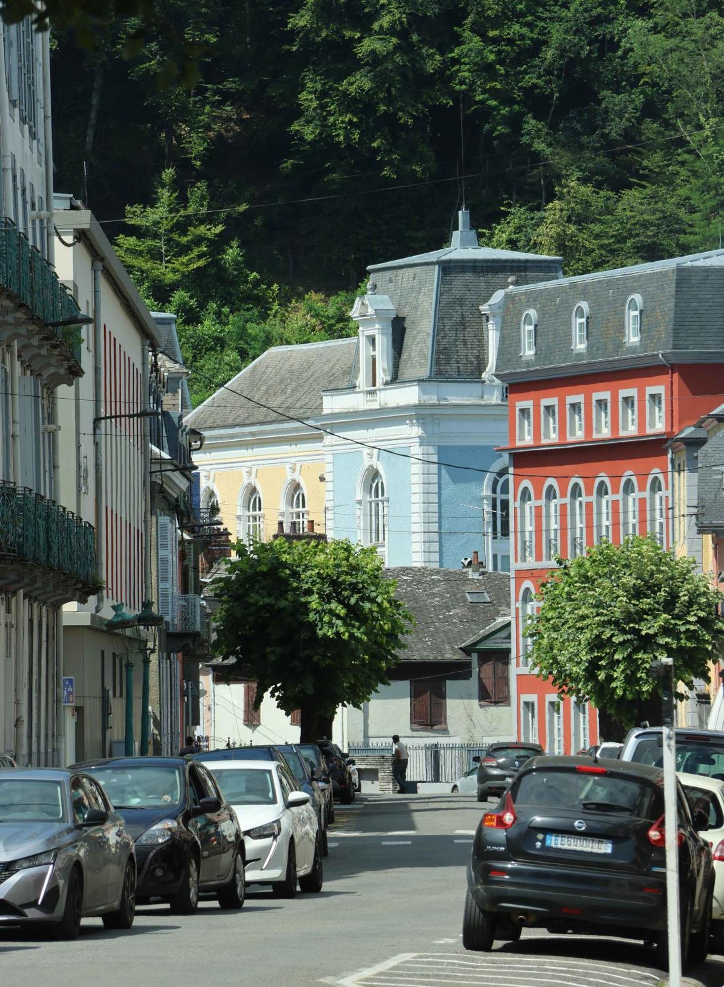Caoubere Leilighet Bagnères-de-Bigorre Eksteriør bilde